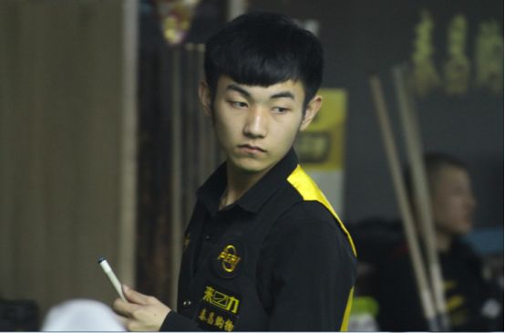 园球场不仅 园球场不仅