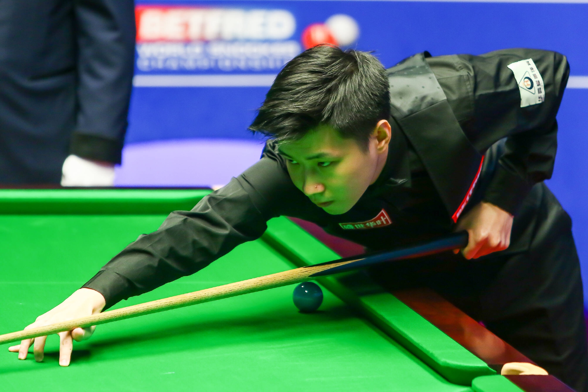 切尔西若不买断桑乔,需支付500万英镑违约金吗?.